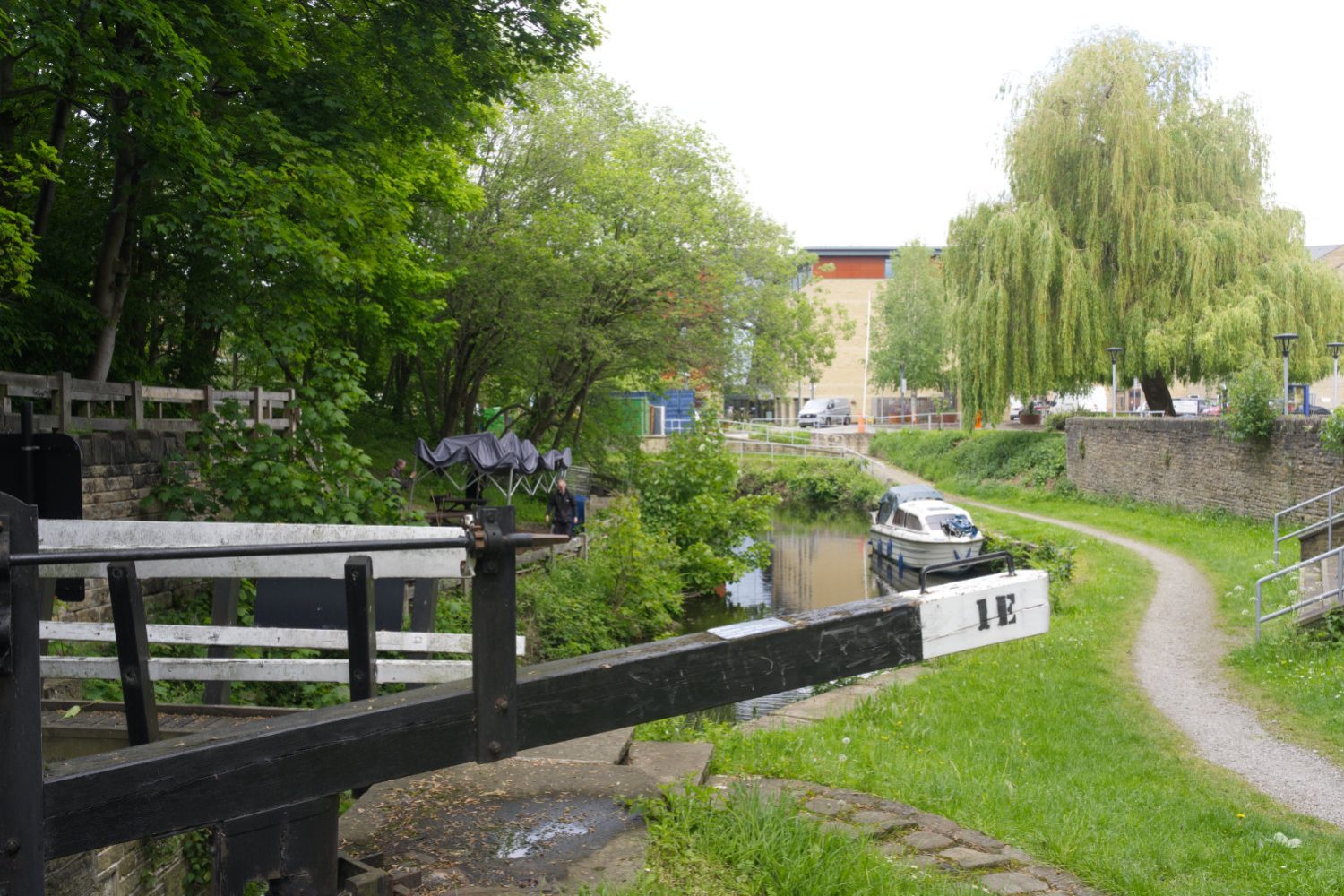 Huddersfield 34C