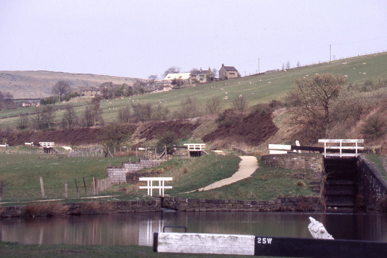 huddersfield 17B